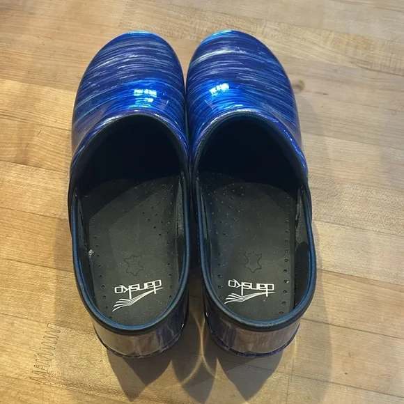Dansko Clog Slip-On Blue Size 41 Like New - Picture 9 of 11